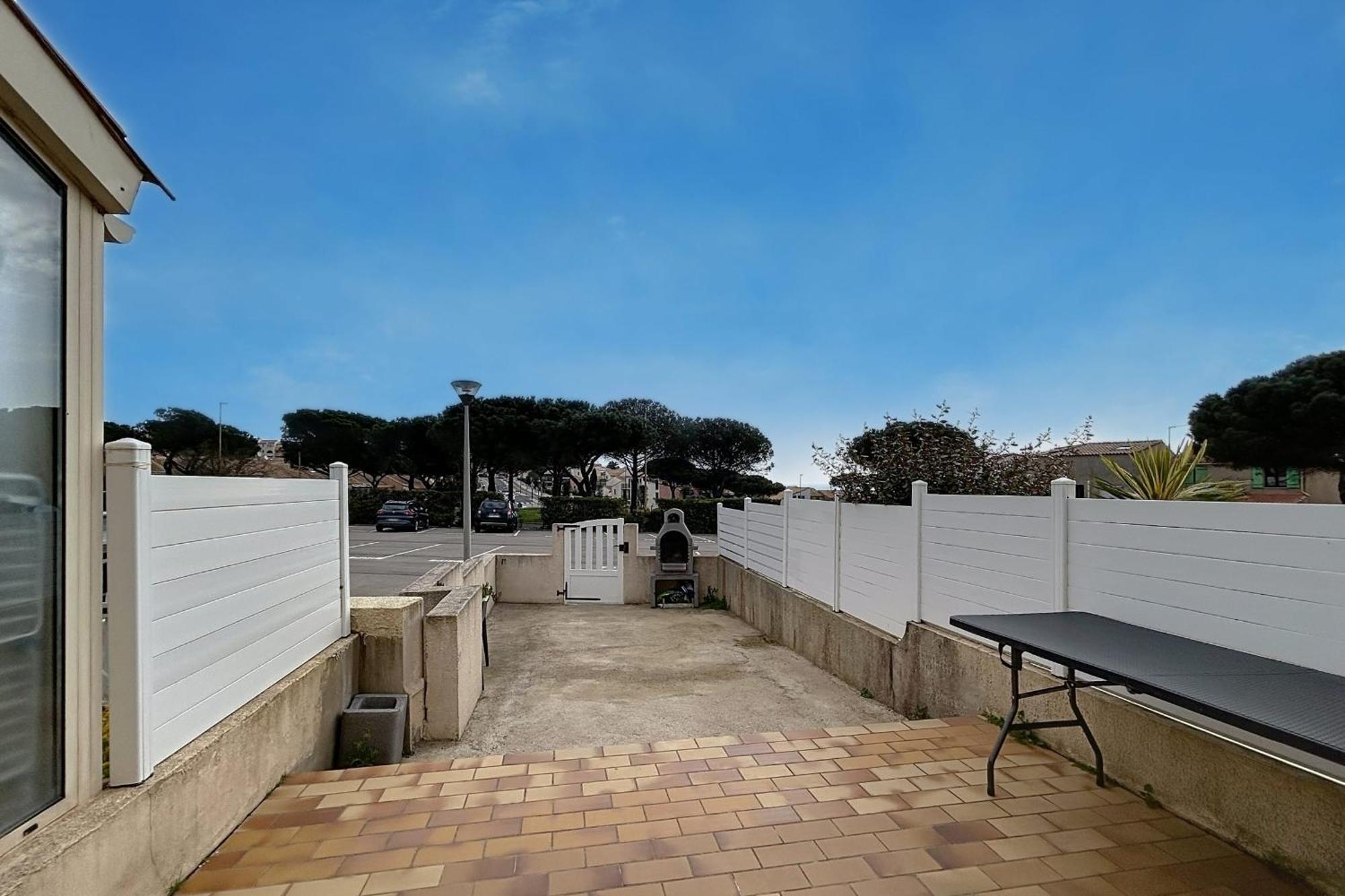La Manava - Maison De Vacance - Piscine - Tennis Fleury  Exterior photo